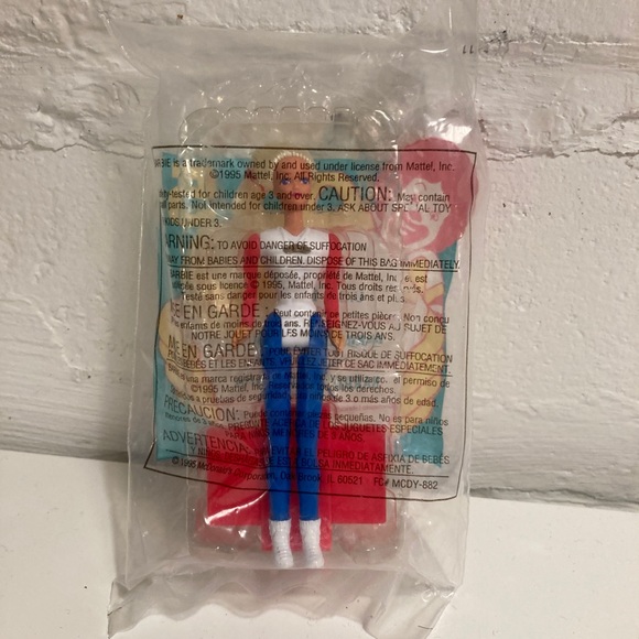 McDonald’s USA Barbie NWT - Picture 2 of 2